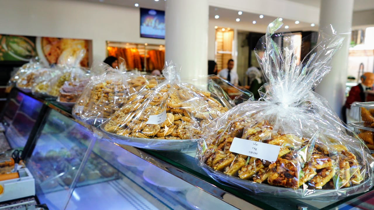 Le Sapin :cafe Patisserie Pizzeria Traiteur